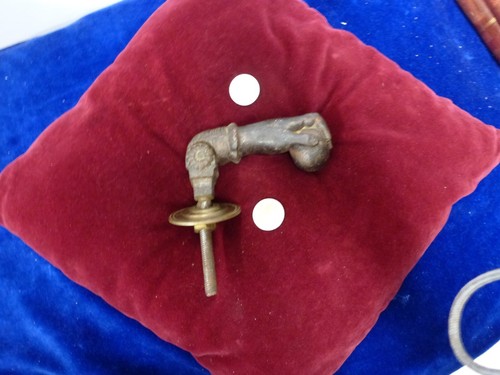 Ancien heurtoir main - heurtoir,