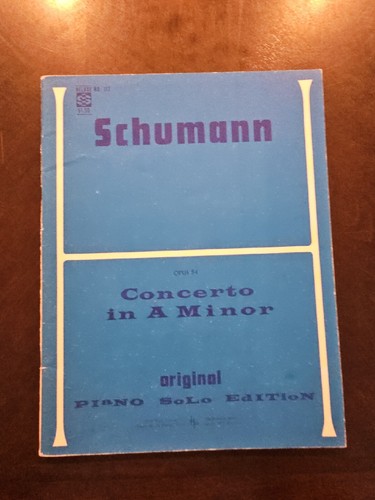 Schumann concerto a minor - -,