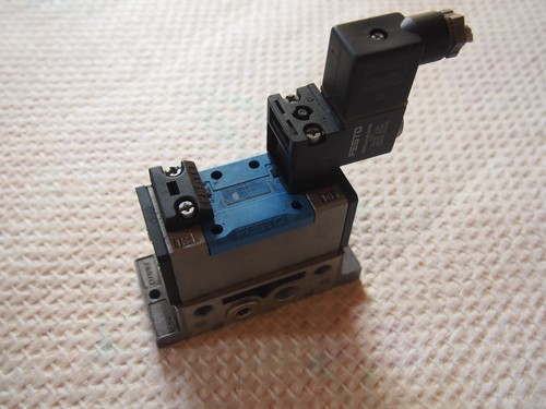 Distributeur pneumatique festo - distributeur,