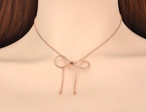 Bijou collier pendentif - pendentif, noeud