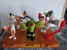 Lot 6 figurines SPACE JAM