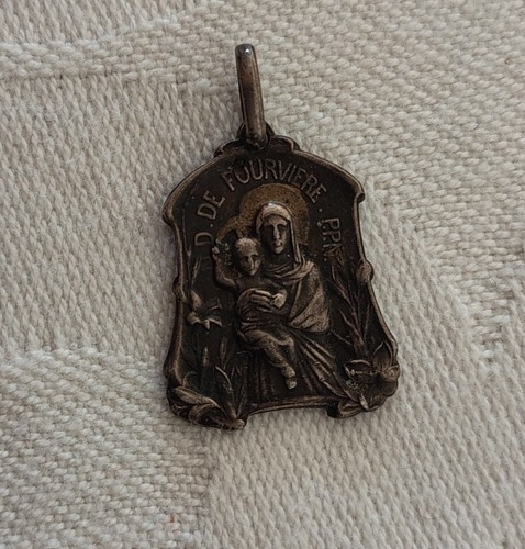 06k44 pendentif religieux - 06k44,
