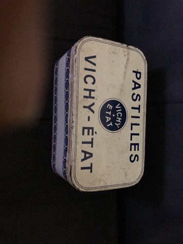 Ancienne boite tôle - boite,
