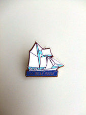 Superbe Pin's Goélette  la