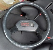 Beau volant rare - rare, (cuir