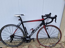 vélo de course SCOTT cadre carbone et tout le reste SHIMANO-jantes MAVIC KSYRIUM