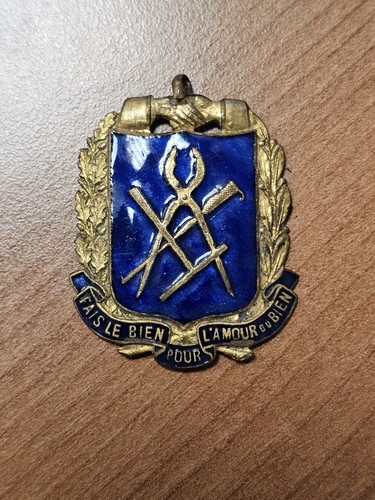 Insigne medaille émaillé - insigne,