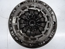 VOLANT MOTEUR BI-MASSE Dacia