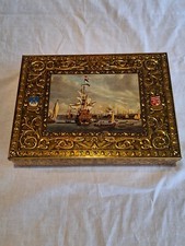 Ancienne boite à biscuits