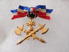 POMPIERS INSIGNE RUBAN