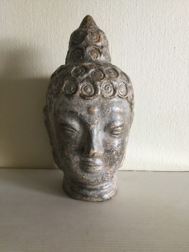 Tête bouddha terre - bouddha,
