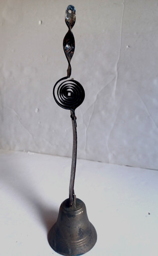 Ancienne cloche portail - ancienne,