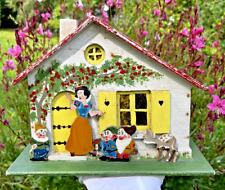 Jouet ancien, ANCIENNE TIRELIRE BLANCHE NEIGE en bois peint des années 1940