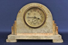 Ancienne horloge de manteau de