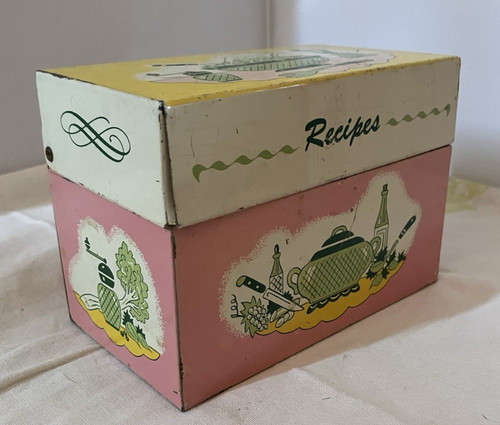 Vintage 1950s metal recipe box - 1950s,