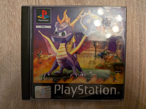 Jeu playstation spyro the - [jeu,
