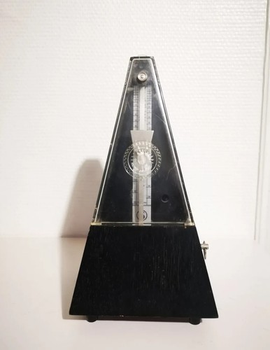 Vintage métronome mécanique - vintage,