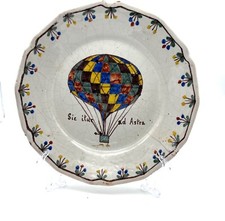 Ancienne assiette montgolfiere ballon en faience Auxerre 19ème