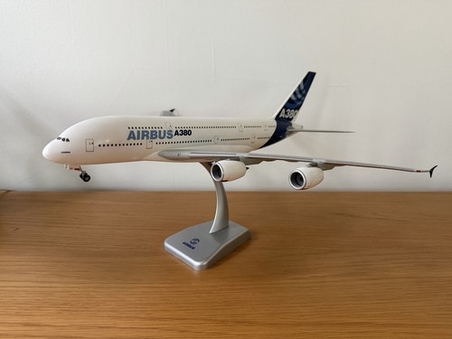 Hogan airbus a380 - airbus, scale