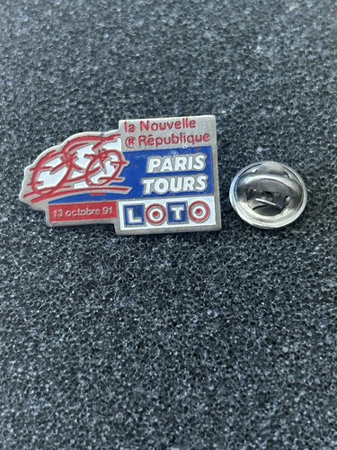 Pin pins enamel - pin's, 70