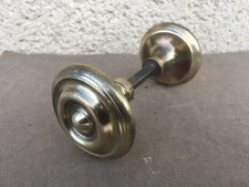 Anciennes poignées de porte rondes / Laiton repoussé / Quincaillerie
