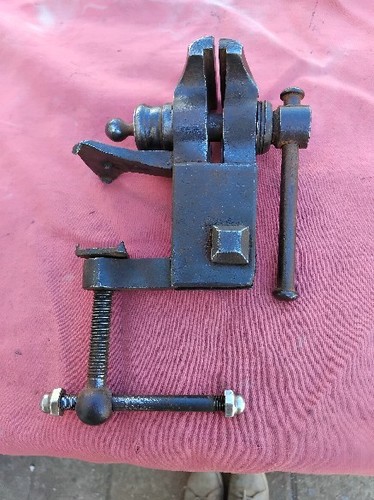Outil ancien étau serrage - ancien,