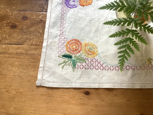 Vintage linen hand - vintage, embroidered