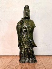 Grande sculpture en jade vert , Guanyin Chine XIX°, 36 cm