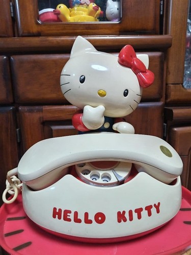 Retro hello kitty telephone - kitty,
