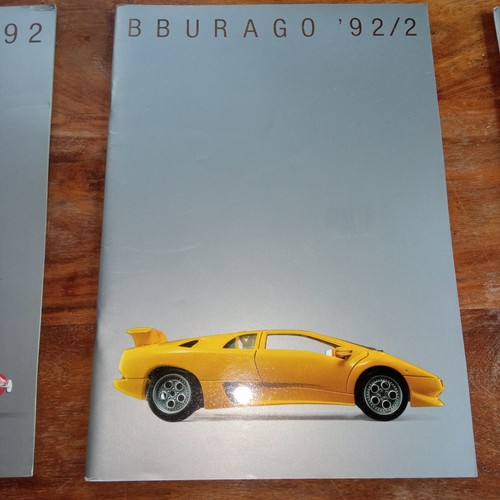 Catalogue détaillant format