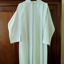 Vends Aube Communion mixte,taille 135 (10-12 ans)