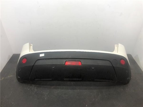 Pare chocs arrière - arrière, nissan