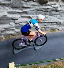 CYCLISTE Roger Gan Mercier