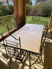 Table jardin en céramique + béton, structure métal, 6 chaises