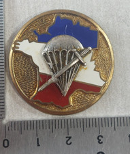 Ancienne insigne émaillée