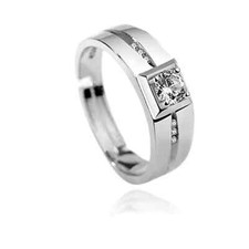 Bague alliance ornée d'oxydes