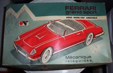 JOUET FERRARI GRAND SPORT TELEGUIDE MECANIQUE