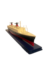 Paquebot FRANCE By Dinky Supertoys Meccano