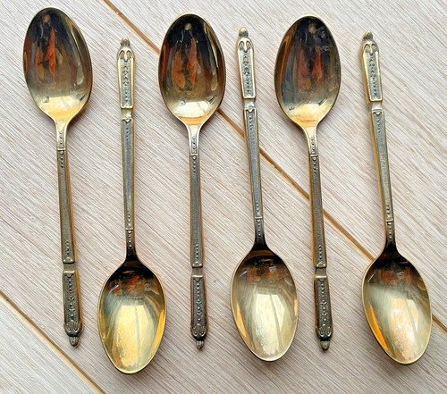 Ensemble cuillères à - 6,