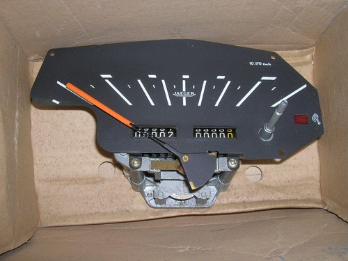 Renault r16 fond - fond, de