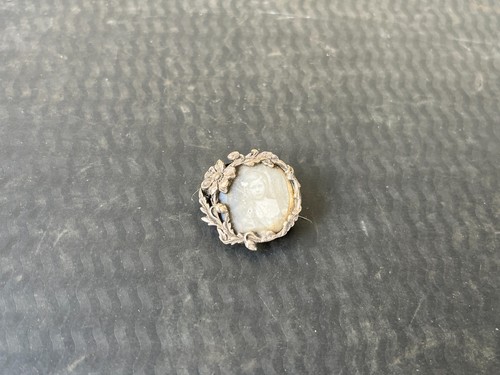 Broche ancienne religieuse - , –