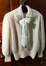 Pull tricot blanc cassé kid mohair 80% acrylique 20% doublé soie, collerette