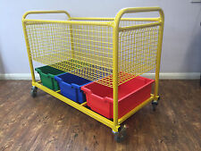 PE Equipment Chariot avec plateaux idéal pour écoles crèches et garderies