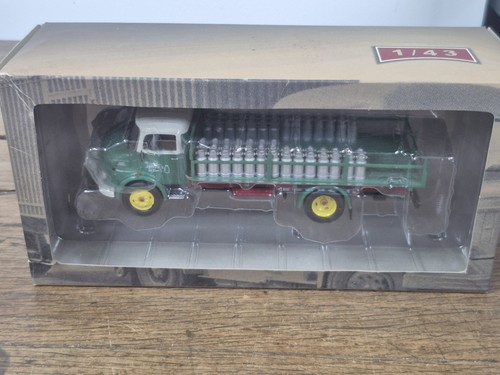 Camion miniature mercedes - miniature,
