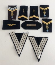 LOT DE PLUSIEURS ÉPAULETTES MILITAIRES REF68191
