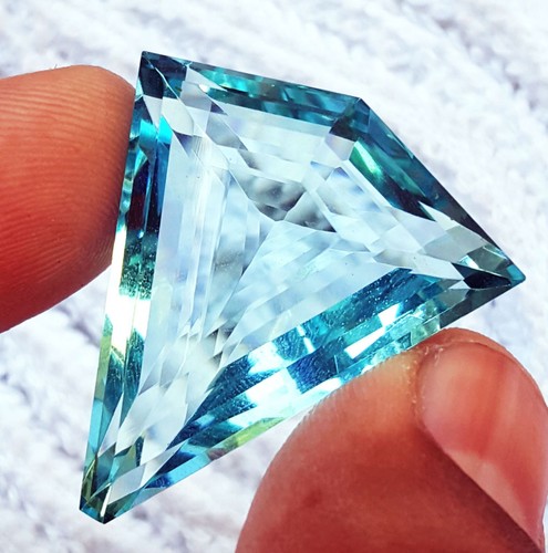 Ct aquamarine pierre - À,
