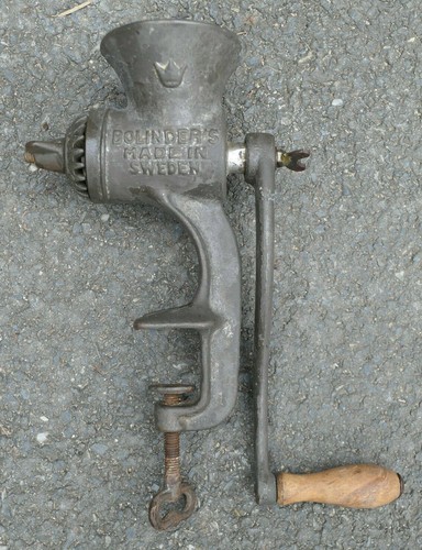 Ancien hachoir mecanique - hachoir,