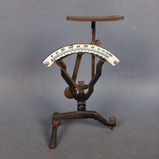 Ancienne Balance Pèse Lettres Petite Fer Céramique D'Exposition XX Siècle.