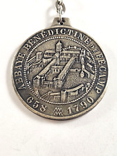 PORTE-CLES - Liqueurs BÉNÉDICTINE - Abbaye de Fécamp - Métal Vintage 1960s