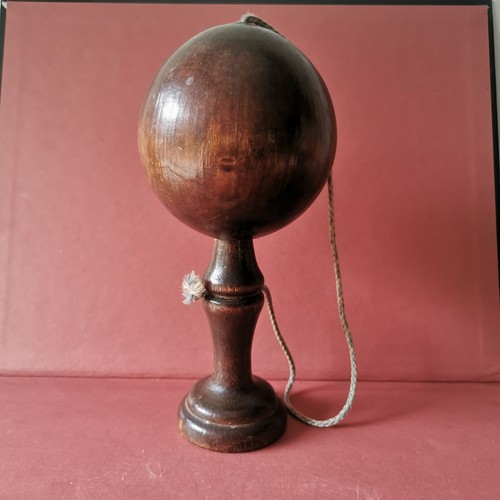 Ancien jeu bois bilboquet - bois,
